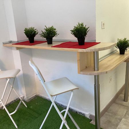 Golondrinas De Malaga "Apartamentos Con Mucho Arte" Y Terraza Solarium En Coliving Exterior photo