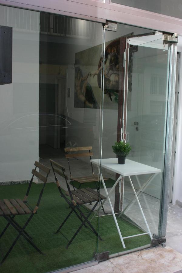 Golondrinas De Malaga "Apartamentos Con Mucho Arte" Y Terraza Solarium En Coliving Exterior photo