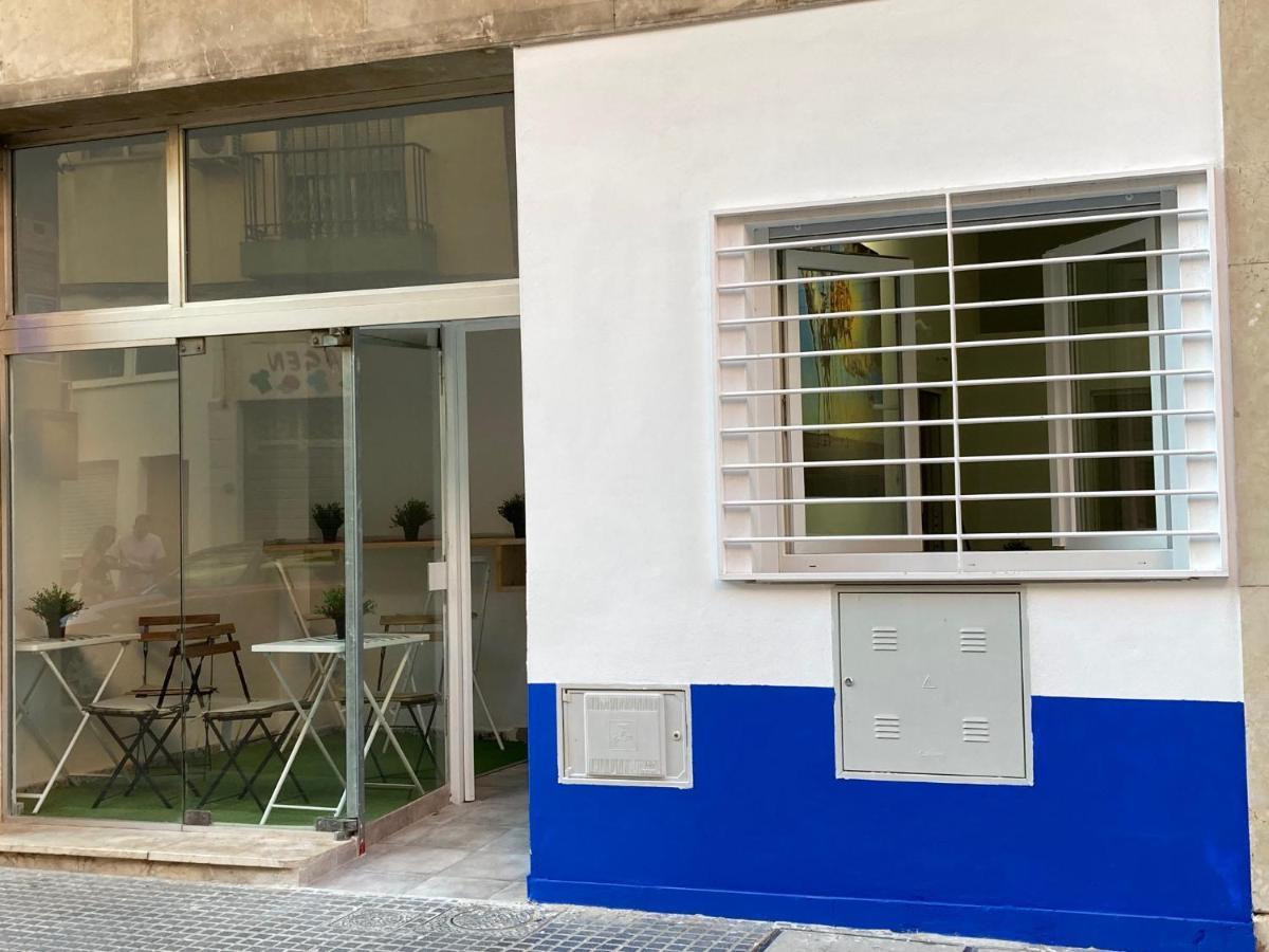 Golondrinas De Malaga "Apartamentos Con Mucho Arte" Y Terraza Solarium En Coliving Exterior photo