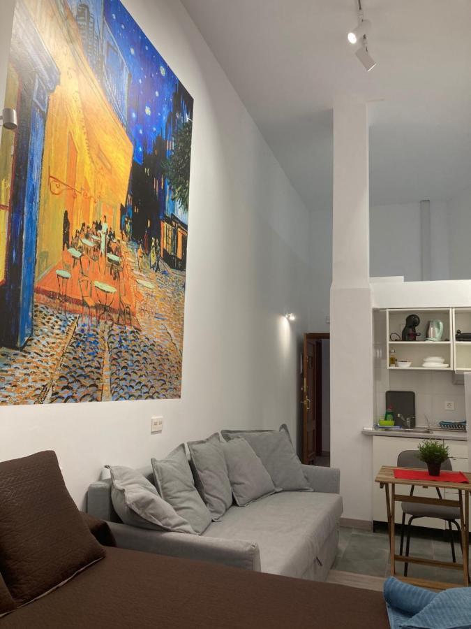 Golondrinas De Malaga "Apartamentos Con Mucho Arte" Y Terraza Solarium En Coliving Exterior photo