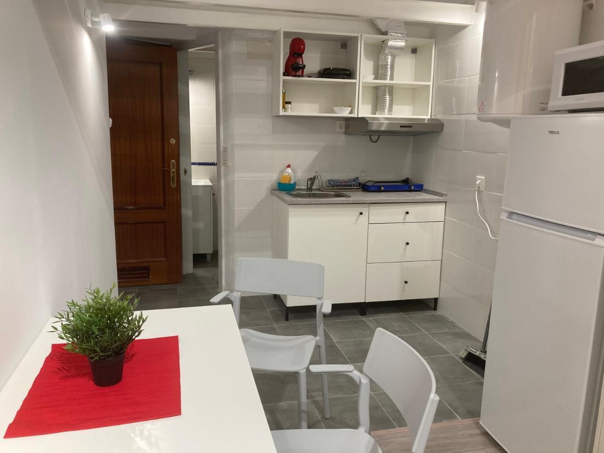 Golondrinas De Malaga "Apartamentos Con Mucho Arte" Y Terraza Solarium En Coliving Exterior photo