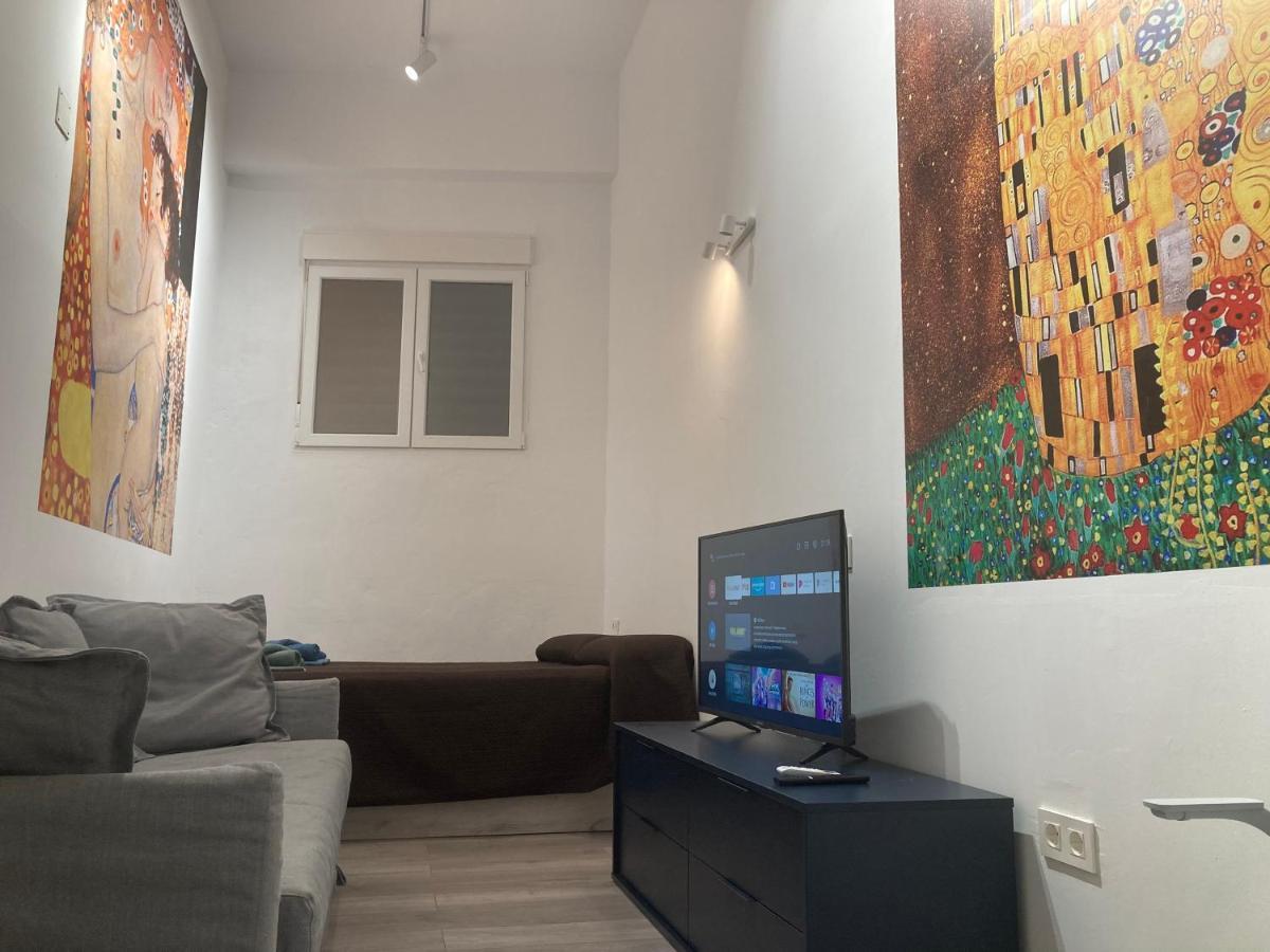 Golondrinas De Malaga "Apartamentos Con Mucho Arte" Y Terraza Solarium En Coliving Exterior photo